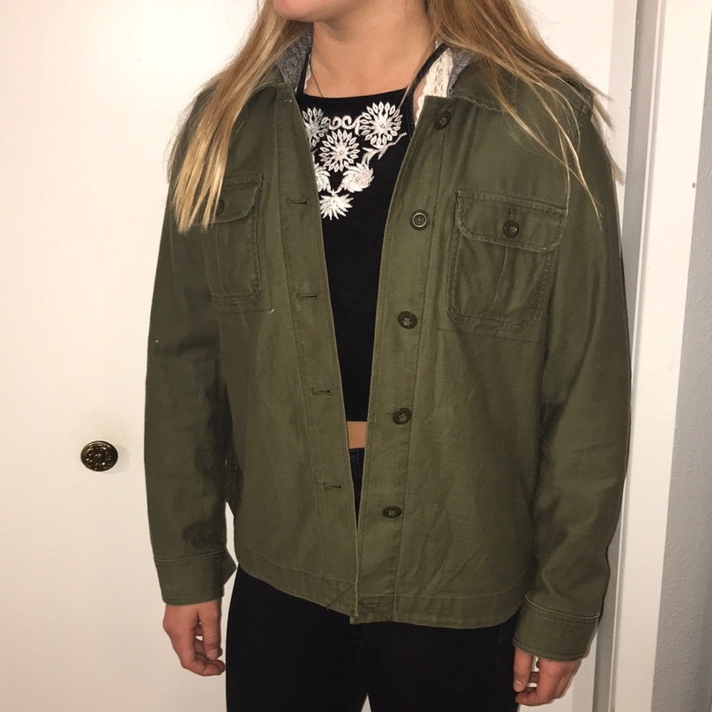 American Eagle army green jacket